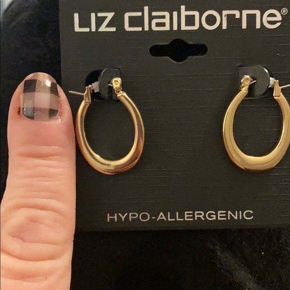 Liz Claiborne gold hoops NWT - Picture 3 of 5